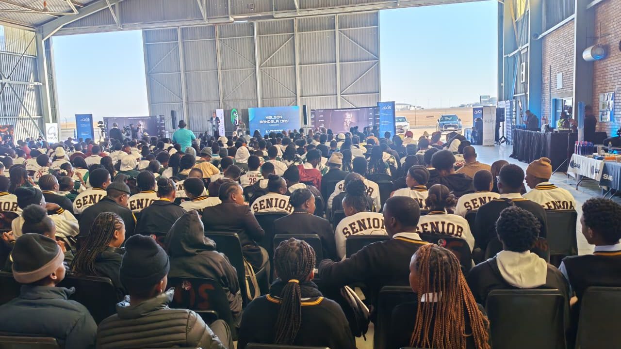 From Inspiration to Aspiration: Flying Jurist and Lenono Foundation NPC Mark Nelson Mandela Day by Investing in Africa’s Future Aviators